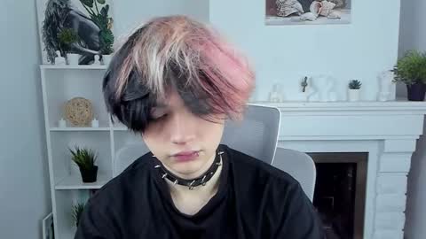 Snapshot of justin_twinkboy chatting on October 15, 1:01 pm JUSTIN online show from October 15, 1:01 pm