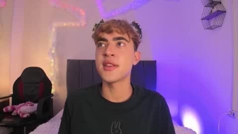 Justin online show from December 4, 11:54 am