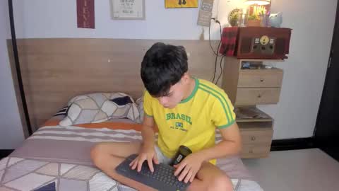 Justin online show from January 17, 1:42 pm