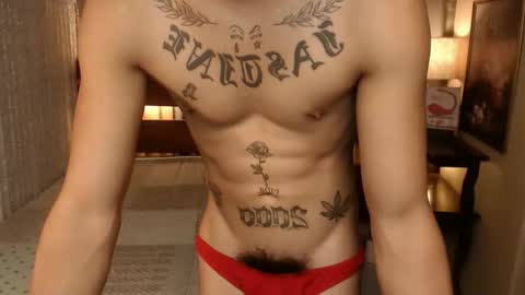 Snapshot of justine_hunk chatting on October 12, 6:17 am justine_hunk online show from October 12, 6:17 am