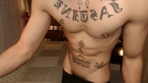 justine_hunk online show from February 26, 6:44 pm