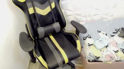 J U S T I N online show from February 27, 10:42 pm