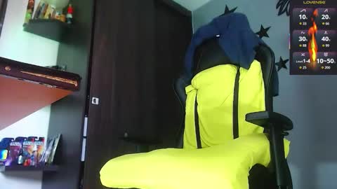 Justinsc online show from February 17, 7:13 pm