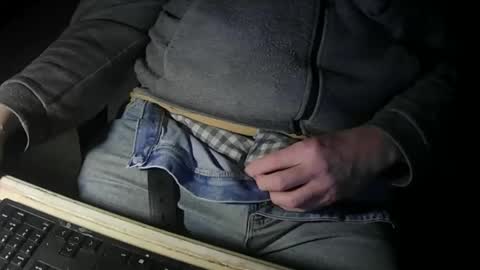 Justme39057 online show from March 17, 5:07 pm