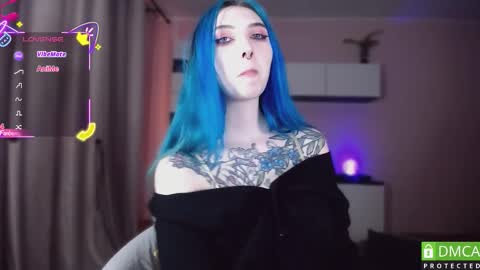 Snapshot of justmeowgirl chatting on October 5, 4:32 am justmeowgirl online show from October 5, 4:32 am