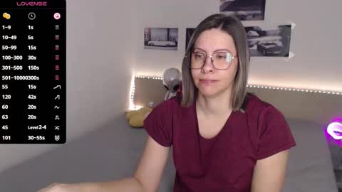 Julie online show from February 4, 5:00 am