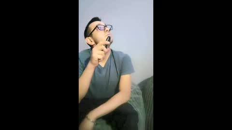 justspaz089 online show from April 3, 2:07 am