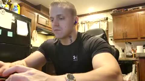 justus0624 online show from July 17, 3:52 am
