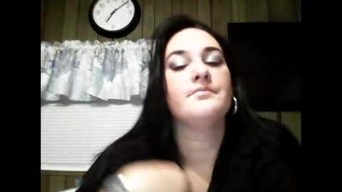 justus1897 online show from November 1, 11:04 pm