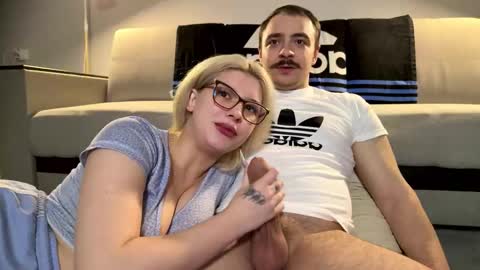 KITTY AND NICK Broadcast start time 10 am and 10 pm Moscow time online show from March 22, 7:40 pm