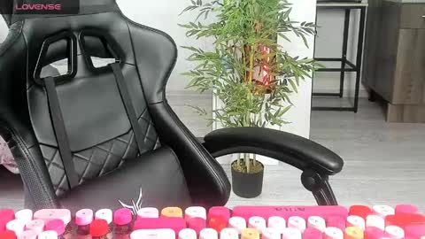 Alice online show from May 3, 7:14 am