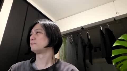 KI e697a5e69cac online show from March 24, 3:07 pm