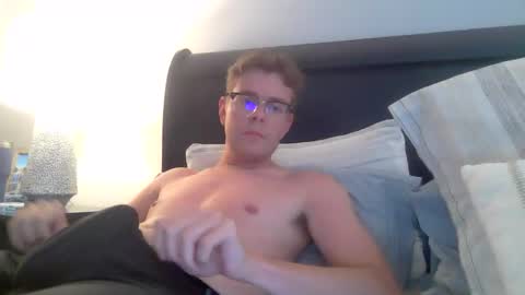 kade216 online show from April 2, 10:27 pm