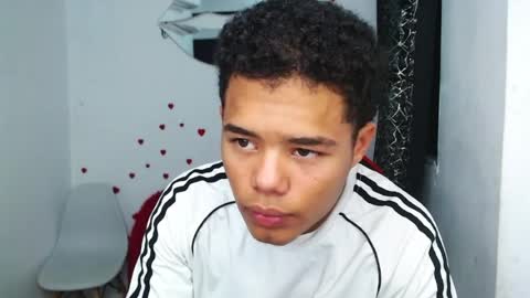 kael_fox online show from April 7, 5:37 pm