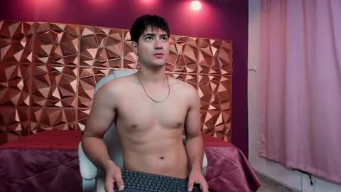 kaelswitch online show from November 28, 12:12 pm