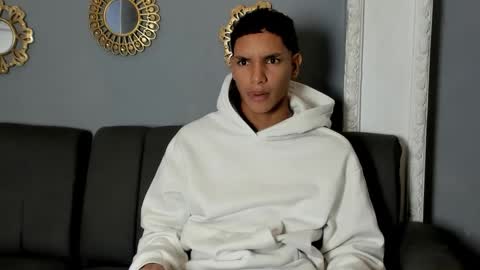 KAI online show from December 18, 3:13 am