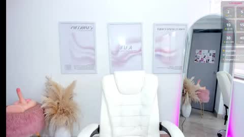 Snapshot of kaia_cam chatting on March 11, 2:51 pm online show from March 11, 2:51 pm