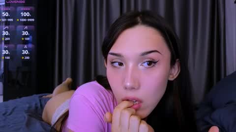 Kaia Monday Thursday FridaySaturdaySunday online show from January 7, 2:44 pm