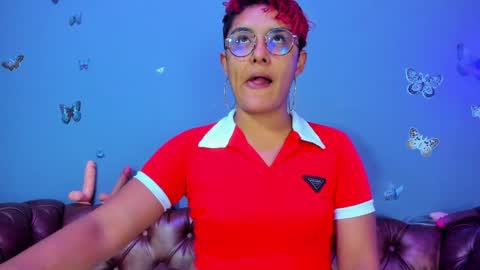 kaira_mosse_ online show from April 1, 11:44 am