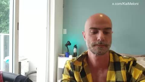 Snapshot of kairos_xx chatting on October 19, 4:55 pm Kairos Meucci online show from October 19, 4:55 pm