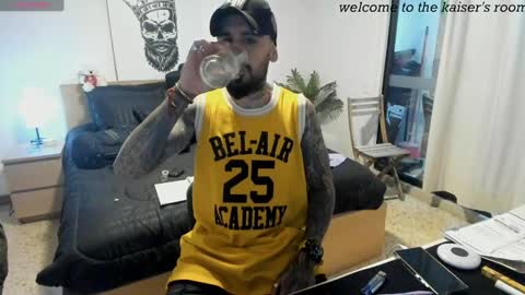 kaiser679 online show from February 21, 3:01 am