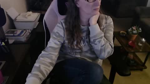 Snapshot of kait331 chatting on March 11, 12:22 am Camprincess331 online show from March 11, 12:22 am