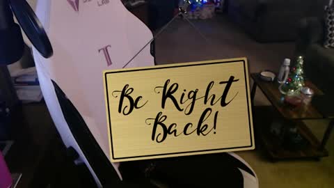 Snapshot of kait331 chatting on December 24, 1:16 am Camprincess331 online show from December 24, 1:16 am