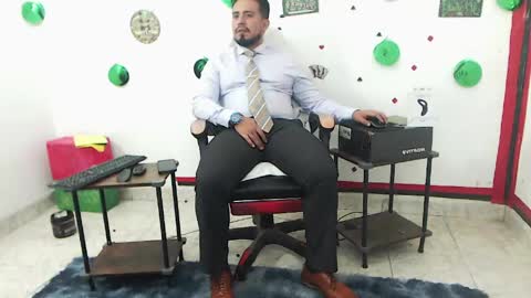 Kaleth online show from June 1, 2:51 pm