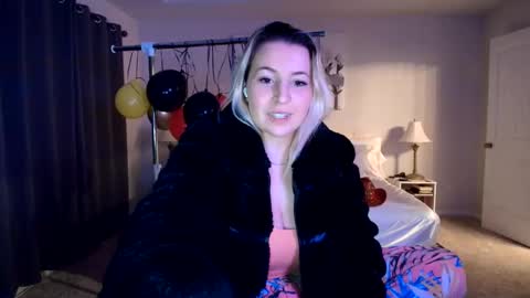 Kaliii jones online show from May 26, 9:59 am