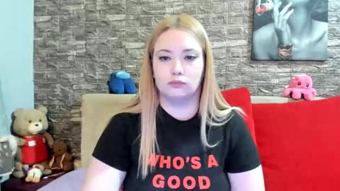 kalindahot online show from September 13, 7:05 pm