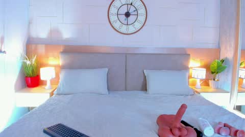 kalyx_lana online show from April 2, 7:54 pm