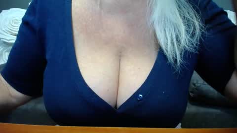 KamaliaSim online show from October 13, 8:22 pm