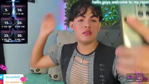 Snapshot of kami_22 chatting on January 22, 7:25 am camilo independent model online show from January 22, 7:25 am