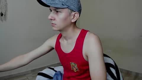 kami_doublehot online show from December 22, 9:49 am