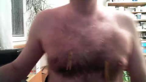 Snapshot of kamiluc1974_2 chatting on October 6, 9:43 pm Kamil Lipovy online show from October 6, 9:43 pm