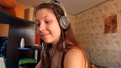 Snapshot of kamisalling chatting on October 1, 6:56 am Mari Simmons online show from October 1, 6:56 am