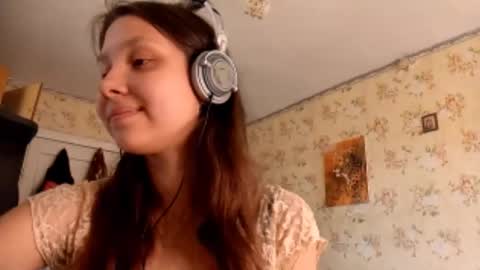 Snapshot of kamisalling chatting on September 21, 7:12 am Mari Simmons online show from September 21, 7:12 am