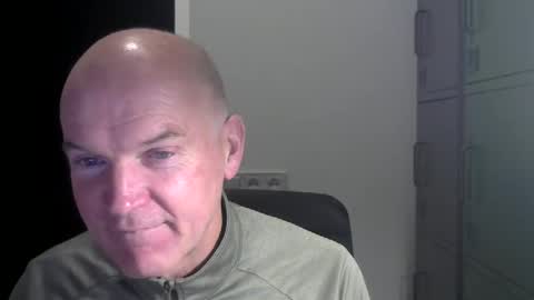 Robbie online show from January 12, 5:09 pm