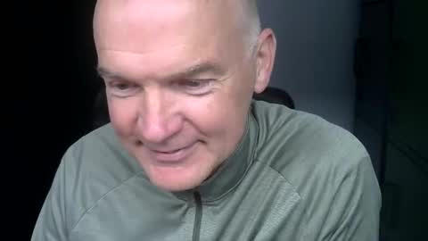 Robbie online show from October 11, 7:46 am