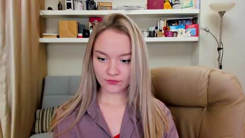 Snapshot of kara_smith_ chatting on December 2, 10:29 pm Kara. Off from 15th till 24th of December online show from December 2, 10:29 pm