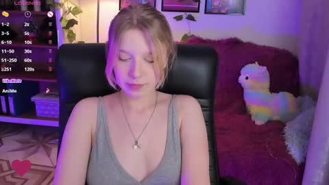 Snapshot of karambamoon chatting on March 6, 1:05 am Lera online show from March 6, 1:05 am