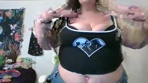 karamelbaby89 online show from May 13, 1:04 am