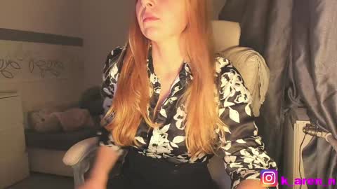 Snapshot of karen0092 chatting on December 2, 6:38 pm karen0092 online show from December 2, 6:38 pm