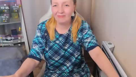 Karen online show from May 10, 12:44 pm