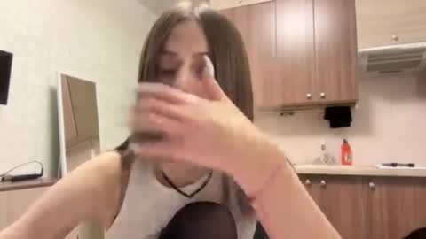 May online show from November 25, 6:18 pm