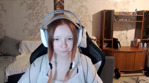 Snapshot of karicynthia chatting on September 25, 4:58 pm Lisa Backler online show from September 25, 4:58 pm