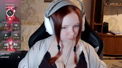 Snapshot of karicynthia chatting on October 13, 4:20 pm Lisa Backler online show from October 13, 4:20 pm
