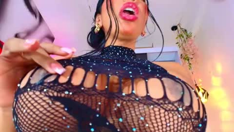Snapshot of karina4squirt chatting on December 22, 5:10 pm karina4squirt online show from December 22, 5:10 pm