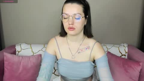 karina online show from October 5, 1:36 am