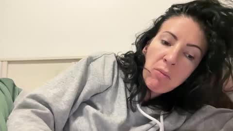 Snapshot of karinablair chatting on February 25, 6:01 pm Karina online show from February 25, 6:01 pm